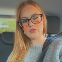 Chloë Solly
