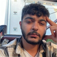 Can Baş