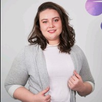 Stephanie Canavarro de Souza