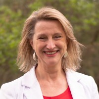 Vicki Ward