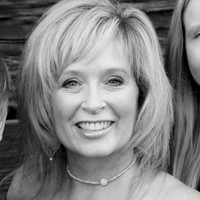 Donna Warren