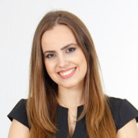 Júlia Flores