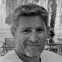 Damien Menard