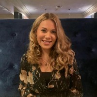 Sara Does