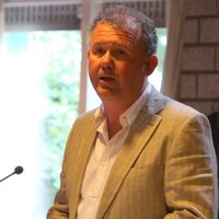 Hans T.