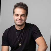 Victor Fernandes