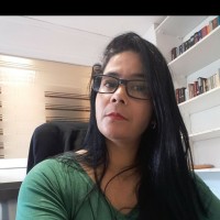 JANAÍNA DOS SANTOS VITIELLO