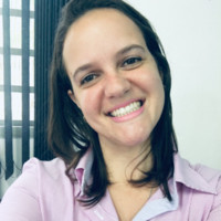 Ana Carolina Baird Ferraz Rosostolato