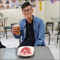 Wayne Yeow