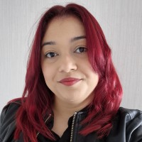 Evelyn Souza Pomini de Farias