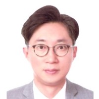 Geun Bae Kim