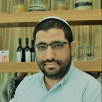 AMIR VAKNIN