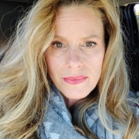 Angela Arnold