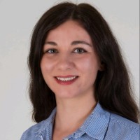 Julia Topcu