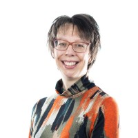 Claire Walker (Assoc Cipd)