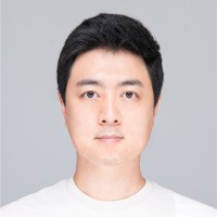 김창은