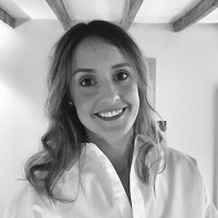 Georgina Cross