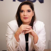 Flavia Mendanha, Cea