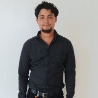 César González