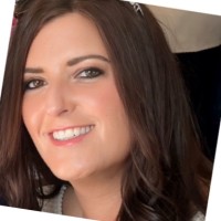 Kirsty Stowe