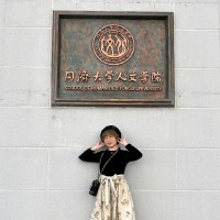 Bingzhu Zhou