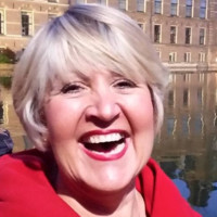 Lorraine Cooper