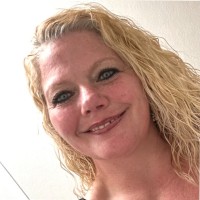 Lynnette Adams