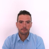 Manuel Santana Hernández