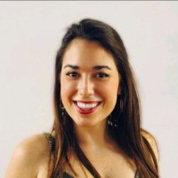 Flávia Lopes