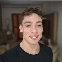 Vinícius Souza Girardi