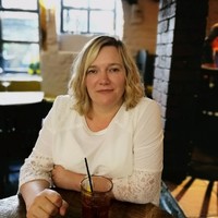 Lisa Andrew