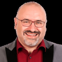Dr. Ender Aysal