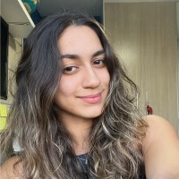 Júlia Carvalho Faller