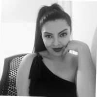 Estefanía Cisneros Freire