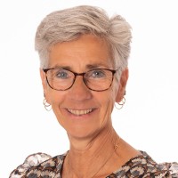 Nora Bakker