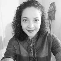 Roberta Flores