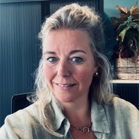 Mirjam Adams
