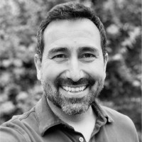 Mauricio Avello