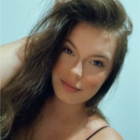 Thaina Peroni Marcolino