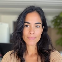 Julia Alves