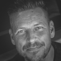 Robert Van Den Heuvel