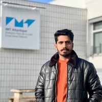 Qamrosh Maqsood