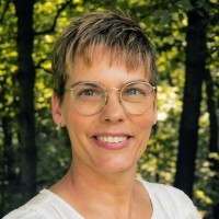 Shari Mensink