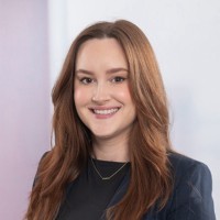 Emma Leyva Hair