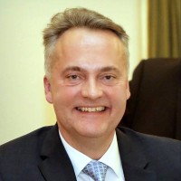 Dr. György András Gémes