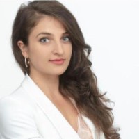 Mihaela C.