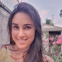 Silviane Macedo