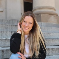 Laura Barr