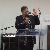 Pastor Riley