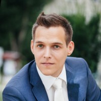 Varga Ákos